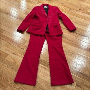 Women's Pink Velvet Suit Set Steve Madden. Size large